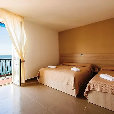 Hotel Stella Maris Terme 3*